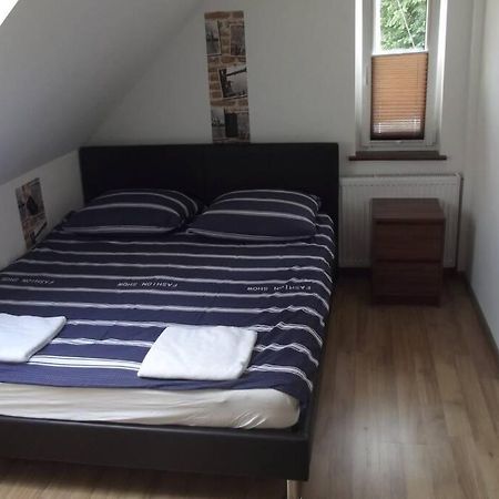 Nad Kamienna Apartment Jelenia Gora Bagian luar foto
